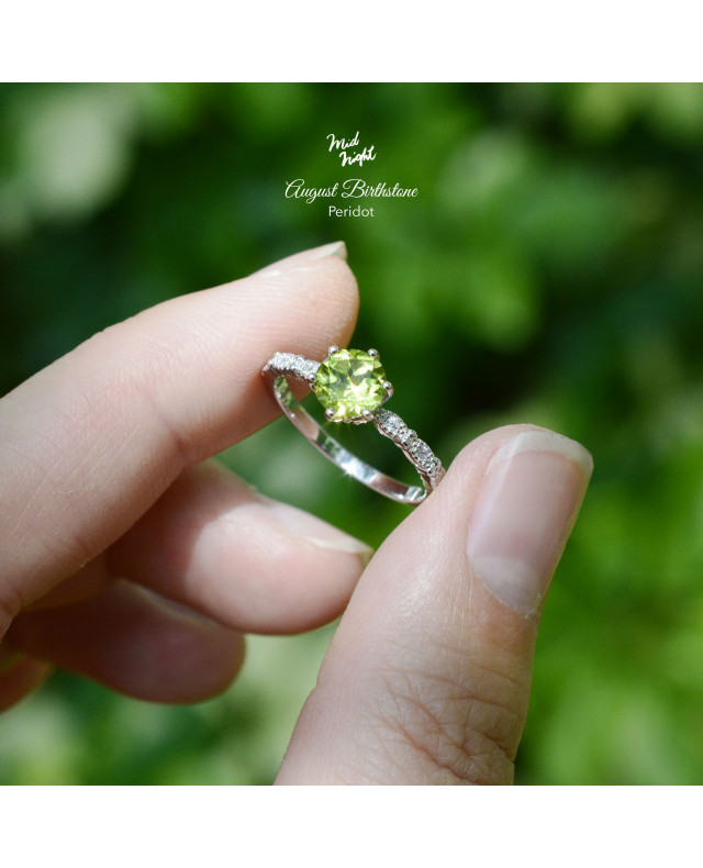 August Birthstone-Peridot Antique Ring